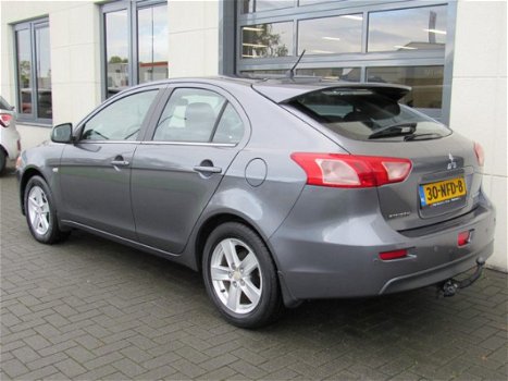 Mitsubishi Lancer Sportback - 1.5 Edition One Dealer onderhouden Nieuwstaat - 1