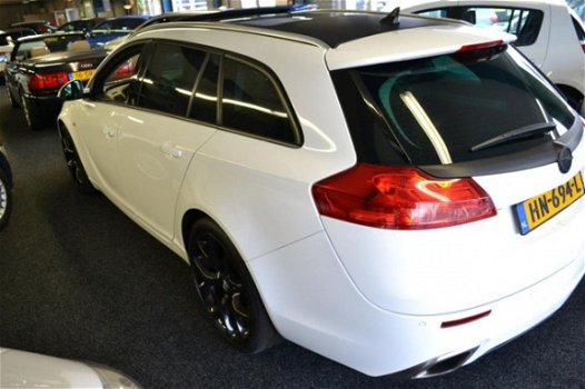 Opel Insignia Sports Tourer - 2.8 T OPC 4x4 - 1