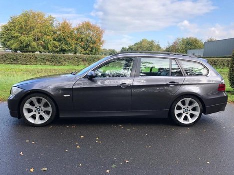 BMW 3-serie Touring - 330d Business Line - 1