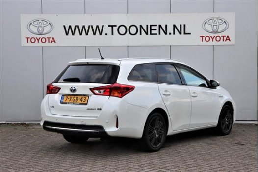 Toyota Auris - TS 1.8 Hybrid Lease+ Leder-Stoelverwarming-Navigatie - 1