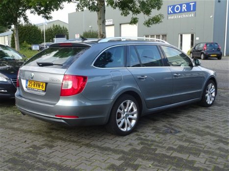 Skoda Superb Combi - 1.8 TSI Ambition Business Line Navi - 1