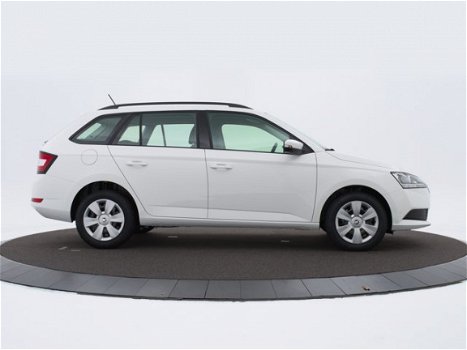 Skoda Fabia Combi - FL (4) Active 1.0 70 kW / 95 pk TSI Combi 5 versn. Hand *Kleur candy white* *Act - 1