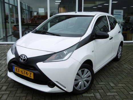 Toyota Aygo - 1.0 VVT-i x Navigatie cruiscontrol - 1