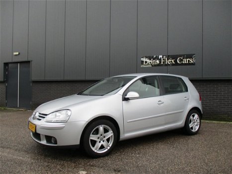 Volkswagen Golf - 1.6 FSI Comfortline - 1