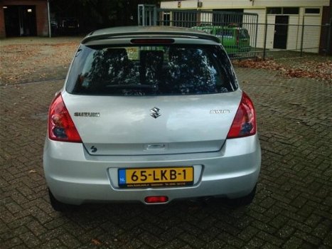 Suzuki Swift - 1.3 Comfort 5-Drs Airco - 1