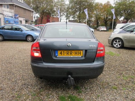 Skoda Octavia - 1.6 FSI Ambiente airco - 1