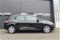 Renault Clio Estate - 1.2 TCe Limited Zwart Mettalic Chrome Design Klima 40;000KM Dakrail Etc NIEUWS - 1 - Thumbnail
