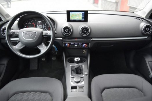 Audi A3 Limousine - 1.6 TDI Attraction Pro Line Plus navi, climate control, cruise control, 17 inch, - 1