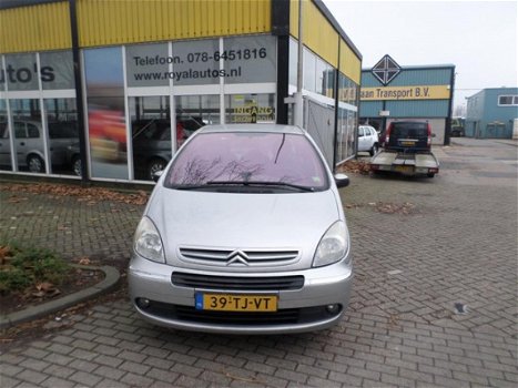 Citroën Xsara Picasso - 1.6i-16V Caractère DEALER ONDERHOUDEN / AIRCO / NAP / TREKHAAG / ACTIE - 1