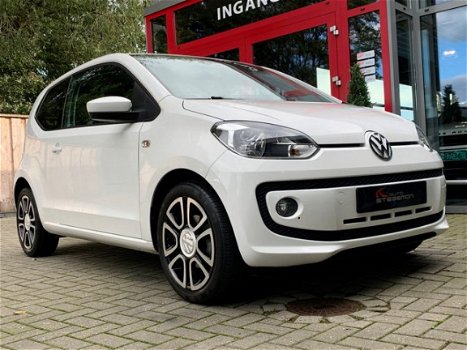 Volkswagen Up! - 1.0 HIGH UP * AIRCO/ 16 INCH/ CRUISE/ PDC/ AUDIO - 1