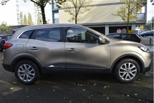 Renault Kadjar - 1.2 TCe Intens CLIMATE CONTROL / NAVIGATIE / PARKEERSENSOREN / MULTI MEDIA SYSTEEM - 1