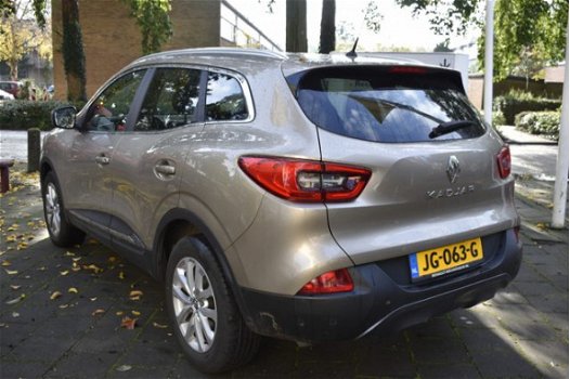 Renault Kadjar - 1.2 TCe Intens CLIMATE CONTROL / NAVIGATIE / PARKEERSENSOREN / MULTI MEDIA SYSTEEM - 1