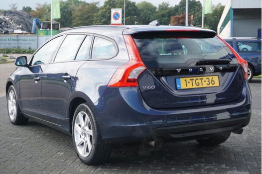 Volvo V60 - T3 150 PK Momentum Navigatie\multimedia\high performance - 1