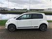 Volkswagen Up! - 1.0 BMT high up / Stoelverwarming / Lichtmetaal / Airco / Fabrieksgarantie - 1 - Thumbnail