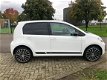 Volkswagen Up! - 1.0 BMT high up / Stoelverwarming / Lichtmetaal / Airco / Fabrieksgarantie - 1 - Thumbnail