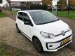 Volkswagen Up! - 1.0 BMT high up / Stoelverwarming / Lichtmetaal / Airco / Fabrieksgarantie - 1 - Thumbnail