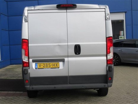 Peugeot Boxer - L1H1 Luxe 130PK - NAVI - AIRCO - BETIMMERING - 1