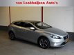 Volvo V40 - 2.0 D2 R-Design Business NAVI+CAMERA/HALF LEER/LMV - 1 - Thumbnail