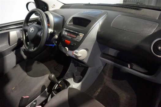 Toyota Aygo - 1.0-12V + Airco/Elektrische Ramen/Nieuw Apk - 1