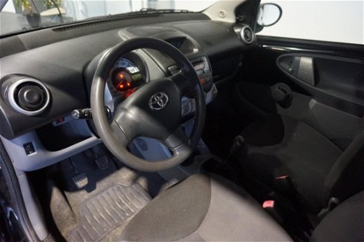 Toyota Aygo - 1.0-12V + Airco/Elektrische Ramen/Nieuw Apk - 1