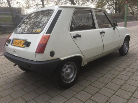 Renault 5 - 5 - 1