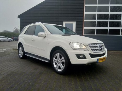 Mercedes-Benz ML-klasse - 300CDI V6 VAN GRIJS KENTEKEN NAVI/ECC/ 3500KG TREKGEWICHT - 1