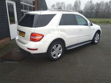 Mercedes-Benz ML-klasse - 300CDI V6 VAN GRIJS KENTEKEN NAVI/ECC/ 3500KG TREKGEWICHT - 1