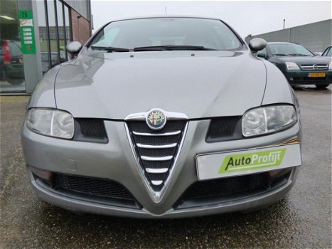 Alfa Romeo GT - 2.0 JTS Distinctive Nieuwe APK, distributieriem - 1