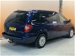 Chrysler Grand Voyager - 3.3i V6 Limited Youngtimer 7p zeer weinig kms - 1 - Thumbnail