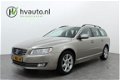 Volvo V70 - 2.0 D4 181PK NORDIC+ | Navi | Leer | Standkachel | Trekhaak - 1 - Thumbnail