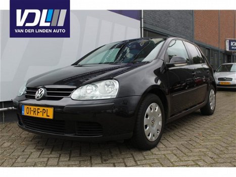 Volkswagen Golf - 1.6 FSI Turijn Climatronic, armsteun, trekhaak (afneembaar) - 1