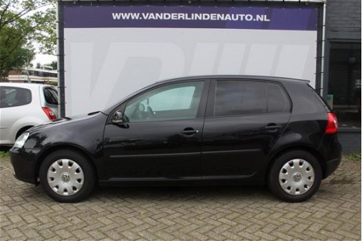 Volkswagen Golf - 1.6 FSI Turijn Climatronic, armsteun, trekhaak (afneembaar) - 1