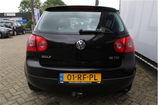 Volkswagen Golf - 1.6 FSI Turijn Climatronic, armsteun, trekhaak (afneembaar) - 1