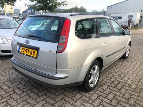 Ford Focus Wagon - 1.6 TDCI Futura - 1