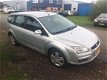 Ford Focus Wagon - 1.6 TDCI Trend - 1 - Thumbnail