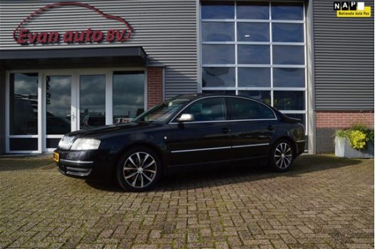 Skoda Superb - 2.5 V6 TDI Elegance - 1