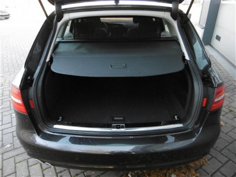 Audi A4 Avant - SPORTS/NAVI/LED+XENON/LM/INR&GAR.MOGELIJK - 1
