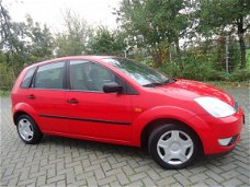 Ford Fiesta - 1.4-16V Ghia - 5 DEURS - AIRCO - NETTE STAAT