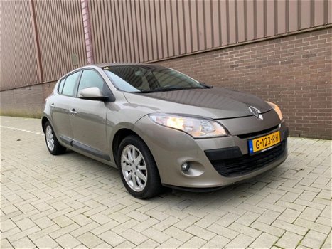 Renault Mégane - 2.0 Dynamique Automaat Navi 91.000 2009 - 1