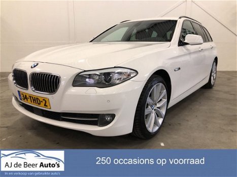 BMW 5-serie Touring - 528i High Executive automaat navi leer trekhaak electrisch ELECTRISCH WEGKLAPB - 1