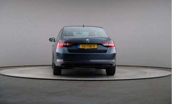 Skoda Superb - 1.6 TDI Greentech Ambition Businessline, Navigatie, Xenon - 1