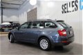 Skoda Octavia Combi - 1.6 TDI Greentech Ambition Businessline | Navigatie | Climate control | Cruise - 1 - Thumbnail