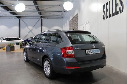 Skoda Octavia Combi - 1.6 TDI Greentech Ambition Businessline | Navigatie | Climate control | Cruise - 1