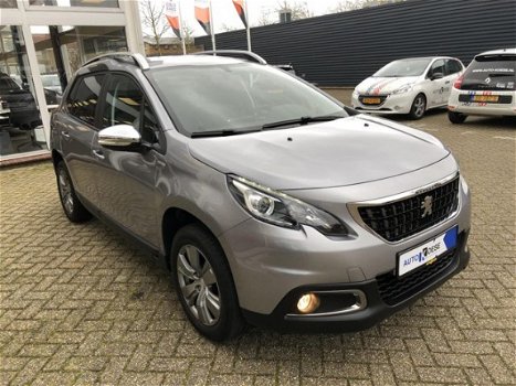 Peugeot 2008 - 1.2 PureTech Style NAVI/PDC NAVI - 1