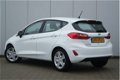 Ford Fiesta - 1.1 71 PK Trend | Cruise control | Parkeersensor Achter | Navigatiesysteem | Airco | T - 1 - Thumbnail