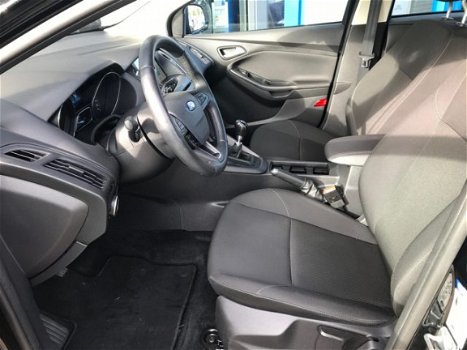 Ford Focus Wagon - 1.5 TDCI 120pk Lease Edition | Navigatie | Cruise Control | Voorruitverwarming | - 1