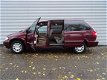 Chrysler Grand Voyager - 3.3i V6 LX / Airco / 5-deurs / elek ramen / 7persoons/ - 1 - Thumbnail