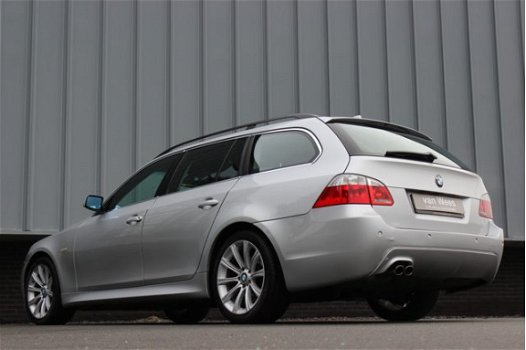 BMW 5-serie Touring - 2.5 I 523i E61 | M-pakket | NL auto | Automaat | - 1