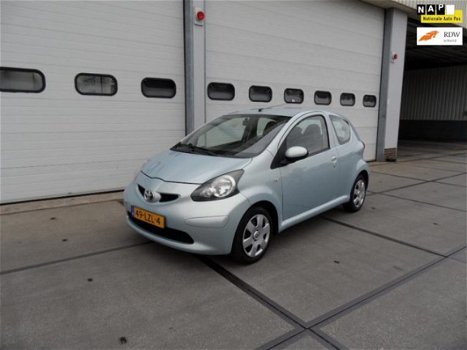 Toyota Aygo - 1.0-12V Nieuwst. Orign. 105Dkm - 1