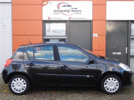 Renault Clio - 1.2-16V Expression APK 07-2020 ELEK RAMEN NAP SCHUIF-KANTELDAK - 1